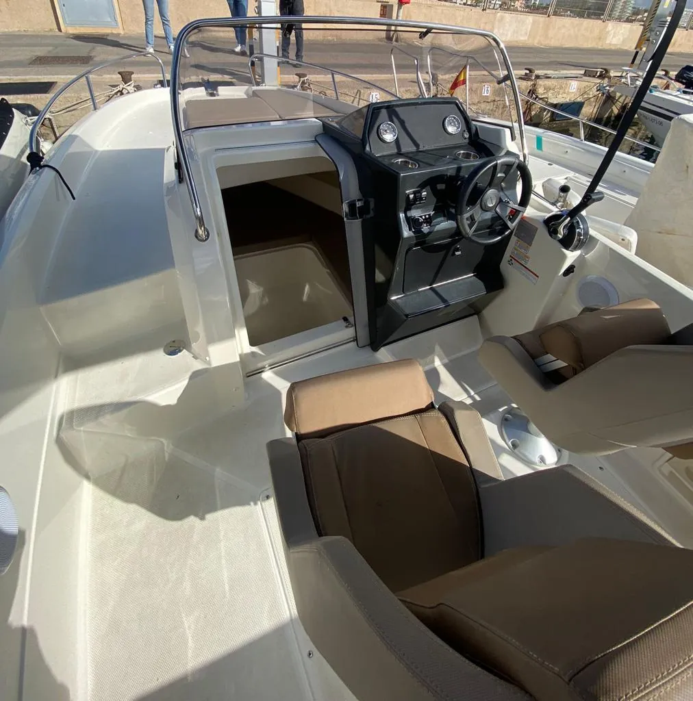 Quicksilver 605